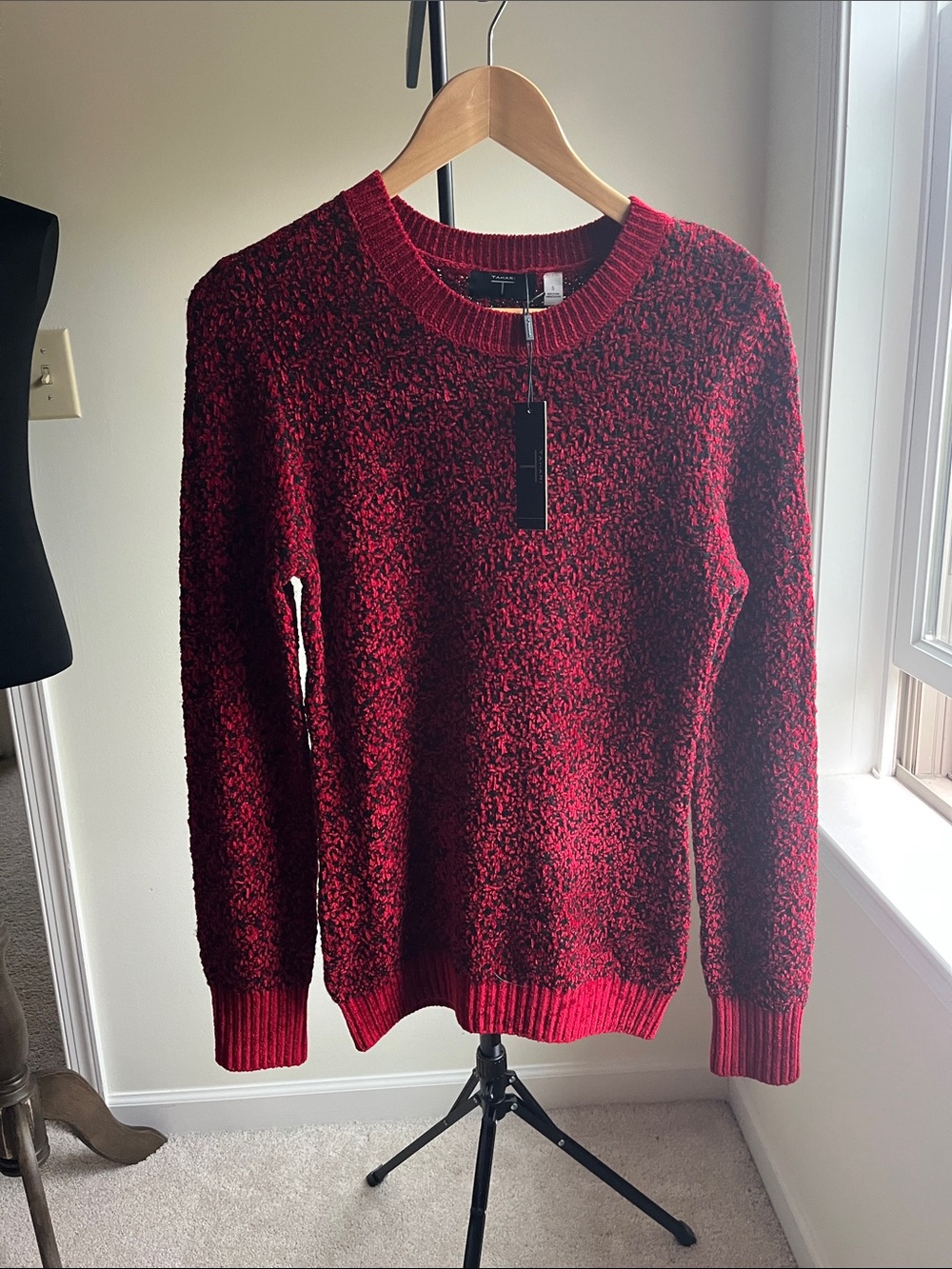 NWT Women's Tahari Garnet Dusk Red Black Boucle Knit Sweater Size Small